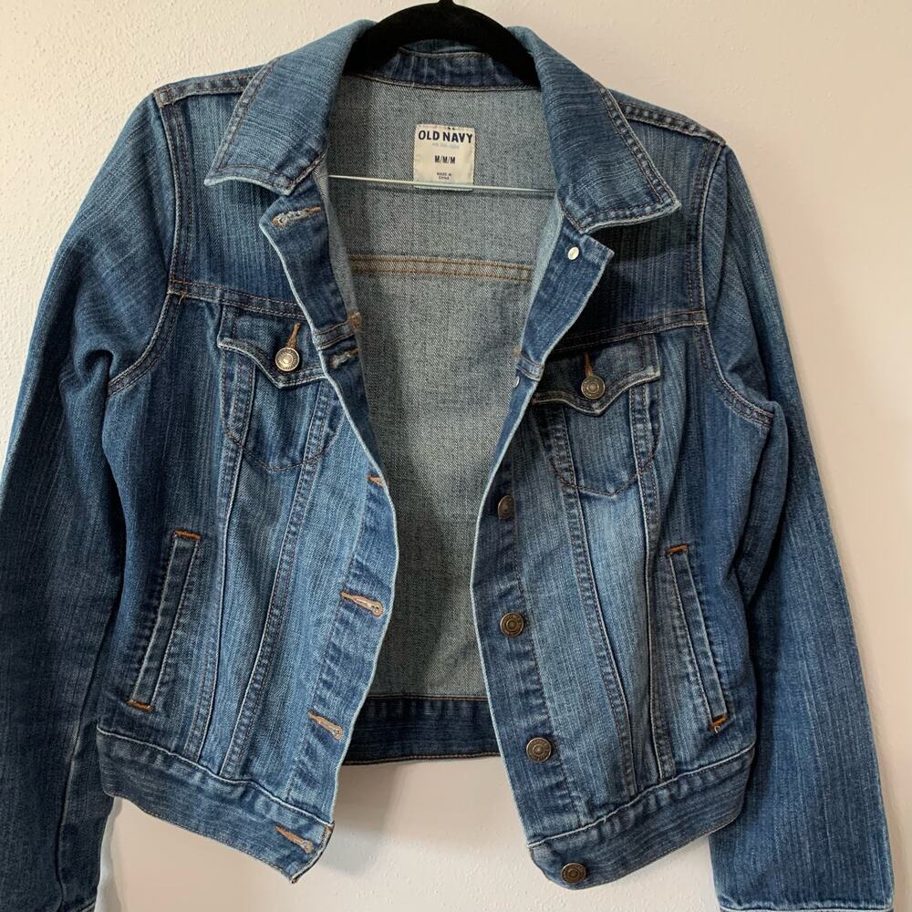 Old Navy Women's Denim Jacket Medium Wash Trucker Style Sz M - Picture 4 of 16